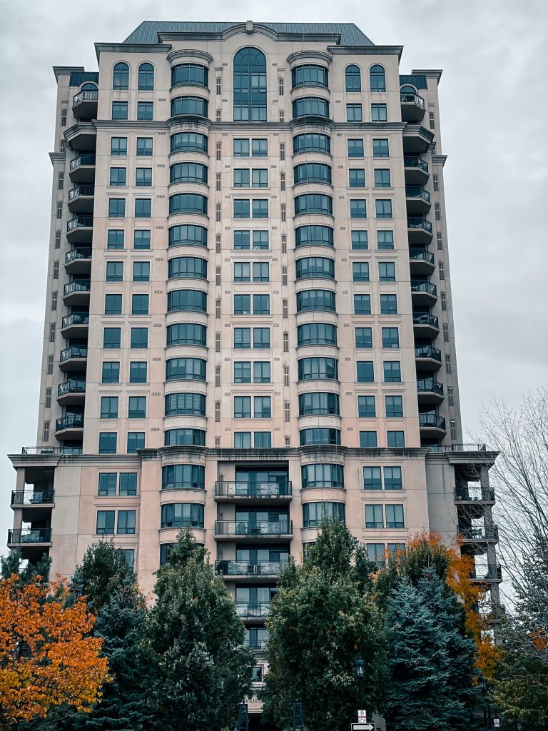 Façade d'immeuble en copropriété